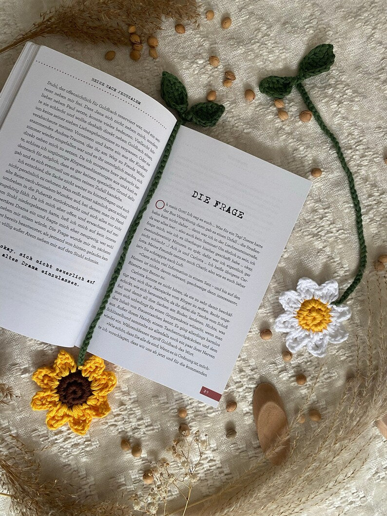 Gehäkeltes Lesezeichen Sonnenblume Blätter Handarbeit