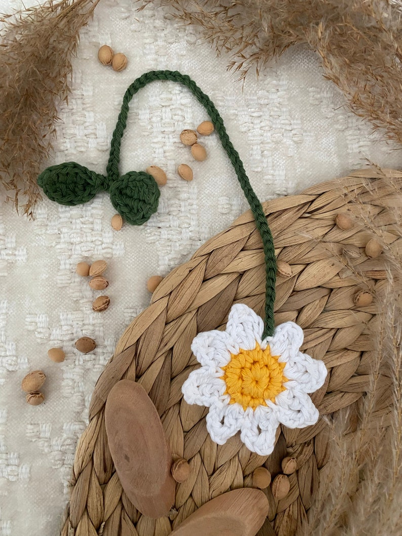 Gehäkeltes Lesezeichen Sonnenblume Blätter Handarbeit