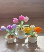 Gehäkelter Tulpen-Blumentopf, Handarbeit, Rosa, Lila, Orange oder Blau, Deko-Geschenk