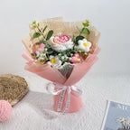 Handgehäkelter Rosenstrauß mit Blumenarrangement, Deko für Zuhause, Geburtstagsgeschenk, 13,7 cm hoch