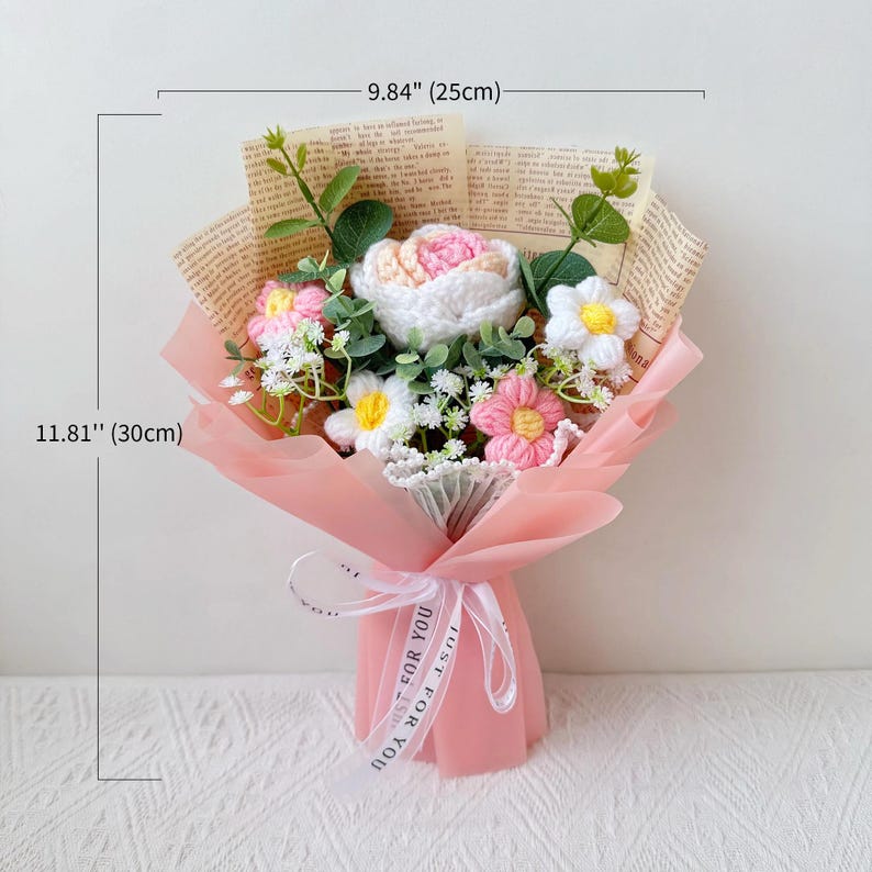 Handgehäkelter Rosenstrauß mit Blumenarrangement, Deko für Zuhause, Geburtstagsgeschenk, 13,7 cm hoch