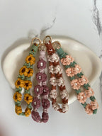 Gehäkelter Blumen-Schlüsselanhänger "Bloom" Taschenanhänger Accessoire, 15 cm, 4 Farben