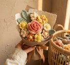 Gehäkelter Rosenstrauß, handgefertigtes Blumengeschenk, gestricktes Blumenarrangement