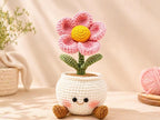 Gehäkelter Blumentopf mit Gesicht, Amigurumi rosa Bslume, Schreibtischdekor
