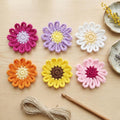 Mehrfarbige Häkelblumen-Applikationen, DIY Gänseblümchen zum Nähen für Jeans, Taschen & Jacken, 3D Garnblumen Aufnäher