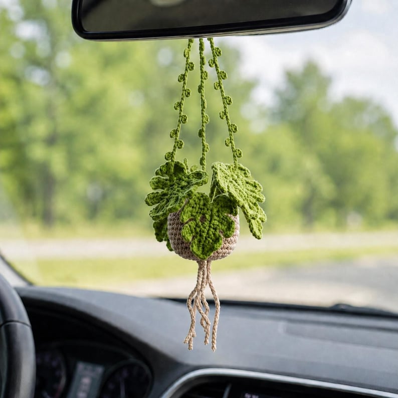 Gehäkelte Monstera Hängepflanze fürs Auto, Amigurumi Rückspiegel Anhänger, Boho Auto Deko, Geschenk für Pflanzenliebhaber
