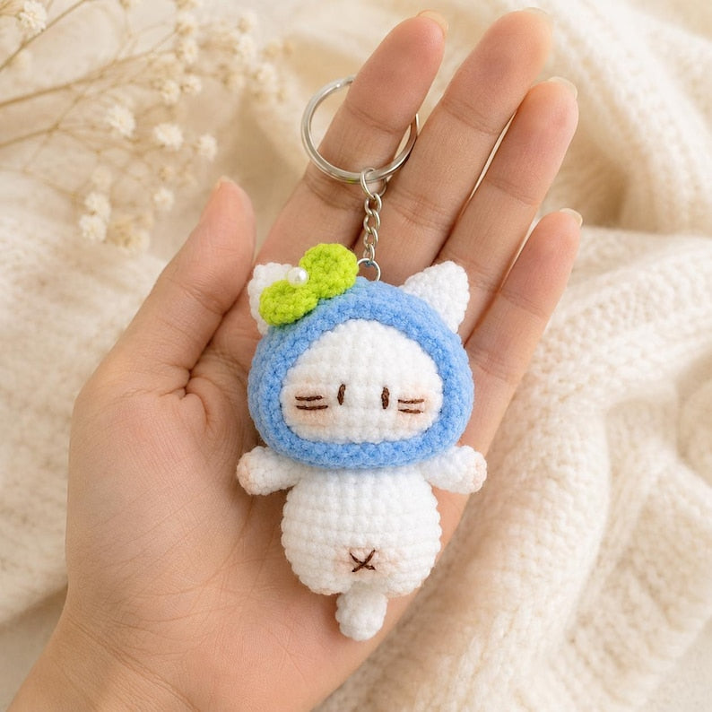 Handgehäkelter Katzen-Schlüsselanhänger Amigurumi Mini Taschenanhänger, weiches Garn, 4-6 cm, verschiedene Farben